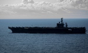 美国两架军机一小时内在南海相继坠毁