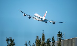 美国又想昏招:往返美国的中国航班,禁飞俄领空